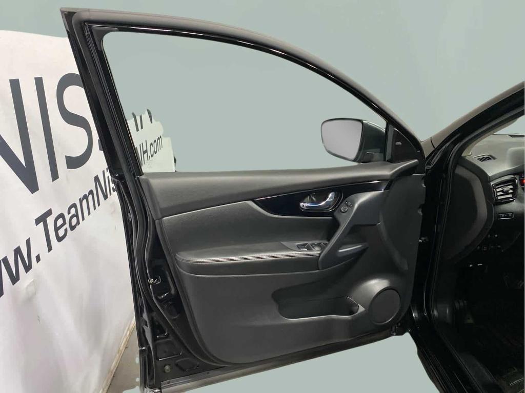 used 2022 Nissan Rogue Sport car, priced at $25,272