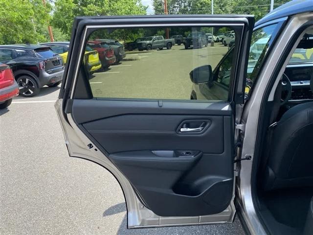 new 2025 Nissan Rogue car