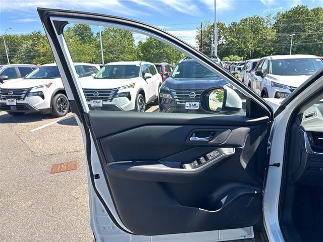 new 2025 Nissan Rogue car, priced at $32,062
