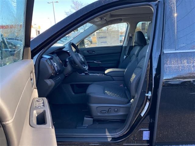 new 2025 Nissan Pathfinder car, priced at $38,129