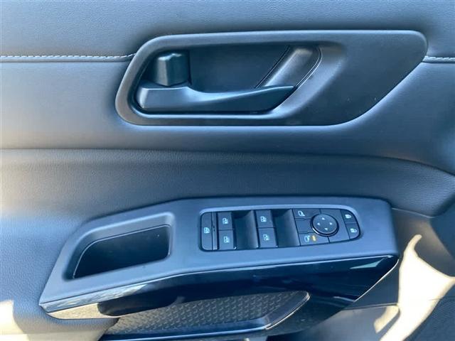 new 2025 Nissan Pathfinder car, priced at $38,129