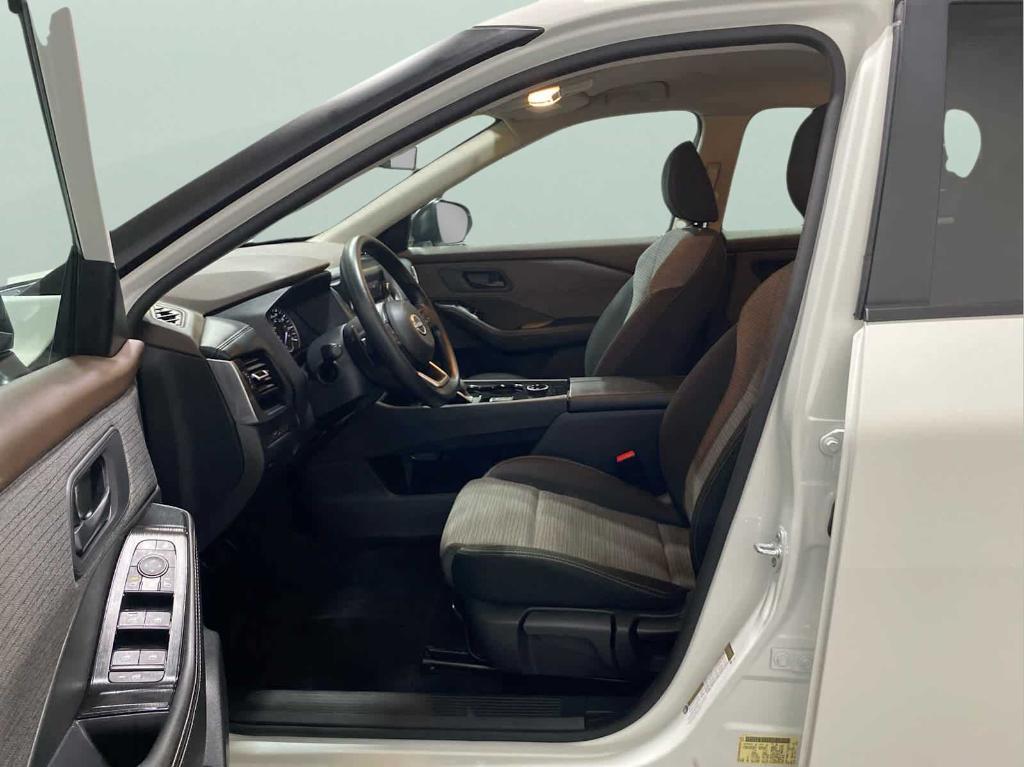 used 2022 Nissan Rogue car, priced at $23,554