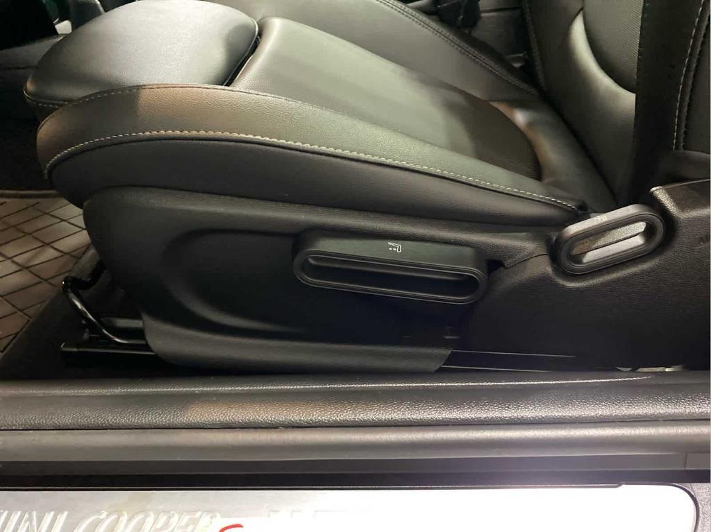 used 2022 MINI Hardtop car, priced at $23,887