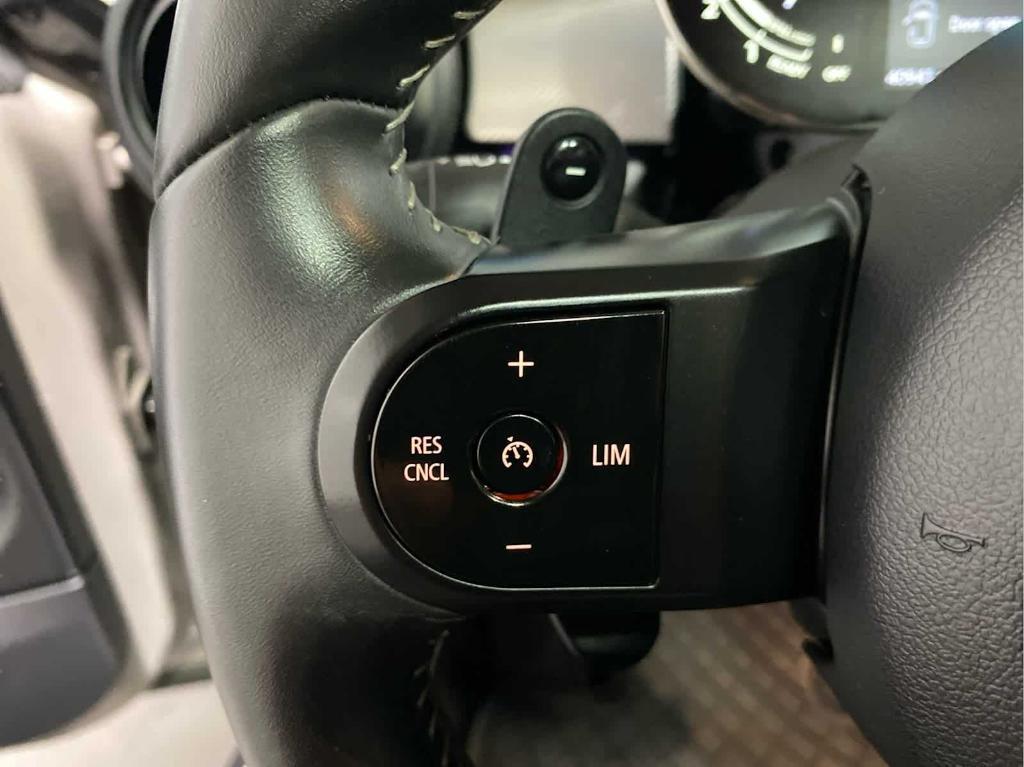 used 2022 MINI Hardtop car, priced at $23,887
