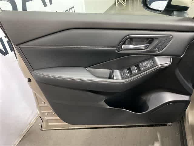 new 2025 Nissan Rogue car, priced at $42,550