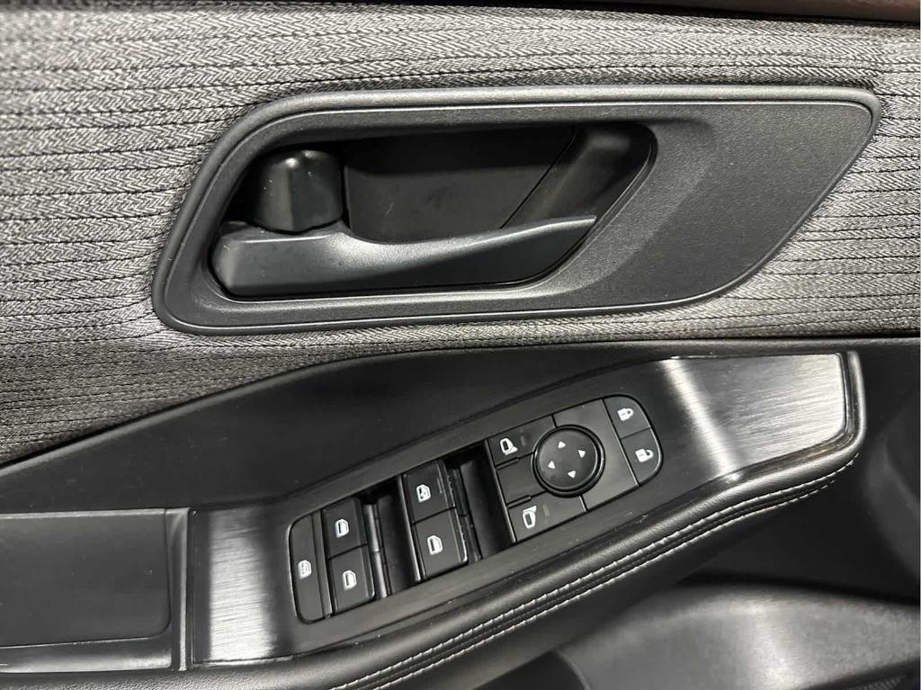 used 2021 Nissan Rogue car, priced at $18,585