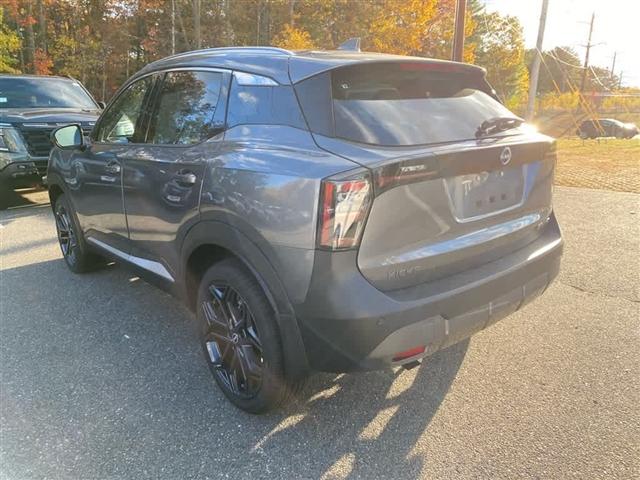 new 2025 Nissan Kicks car, priced at $28,647