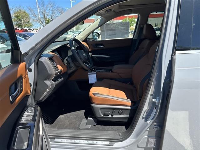 new 2025 Nissan Pathfinder car, priced at $51,238