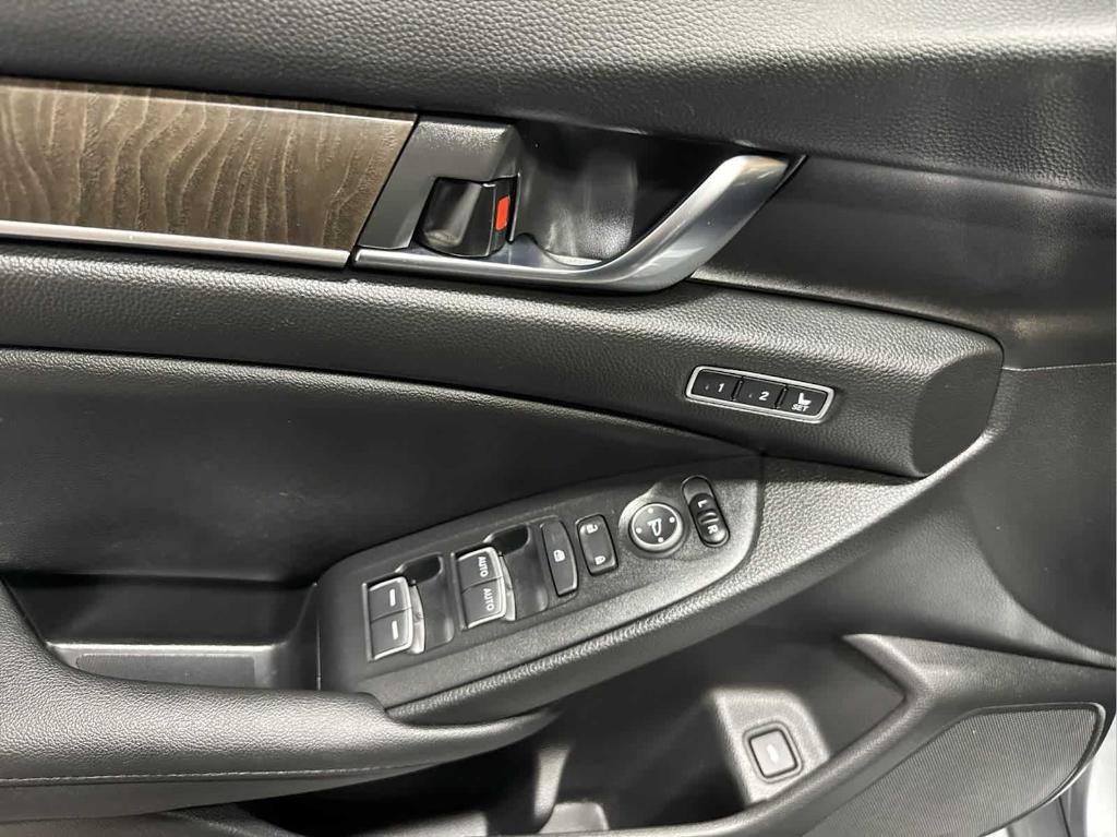 used 2021 Honda Accord Hybrid car, priced at $26,279