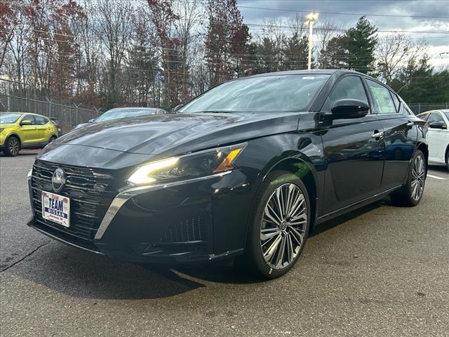 new 2025 Nissan Altima car, priced at $36,285