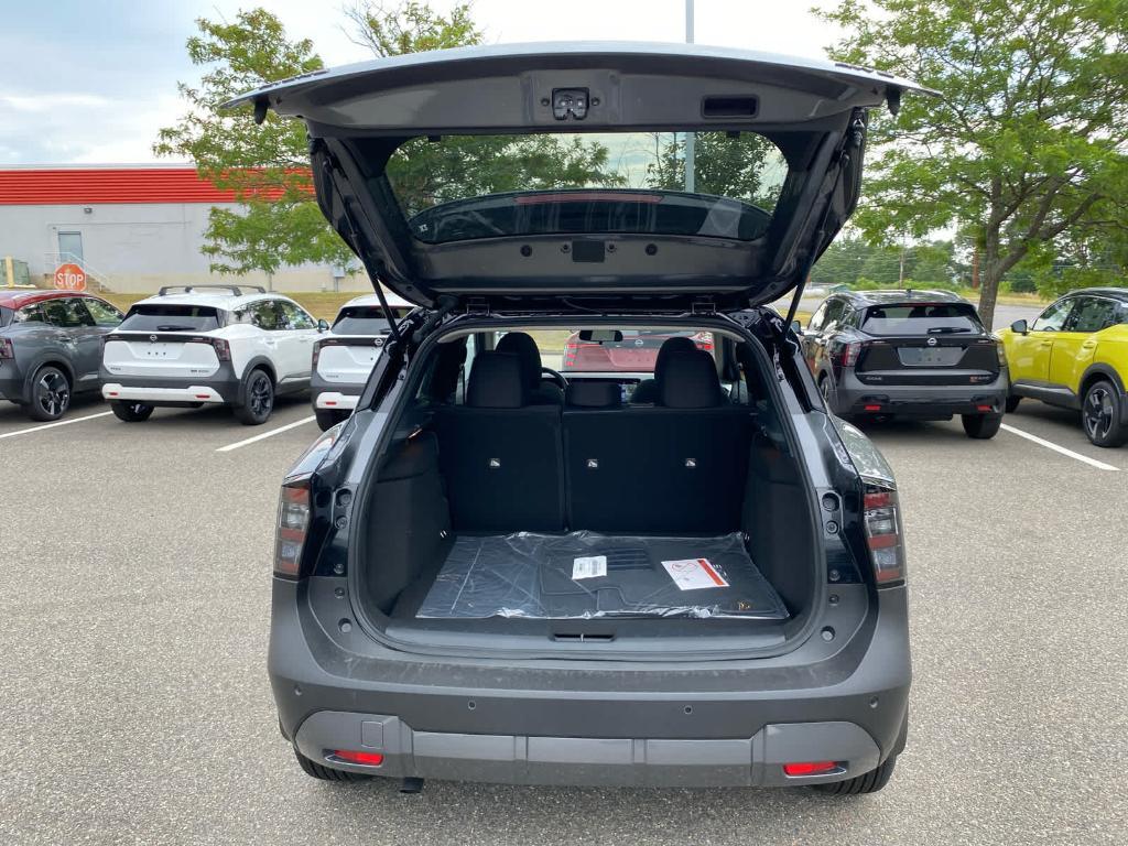 new 2025 Nissan Kicks car, priced at $28,014