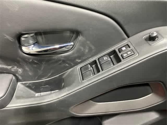 new 2025 Nissan Frontier car, priced at $42,457