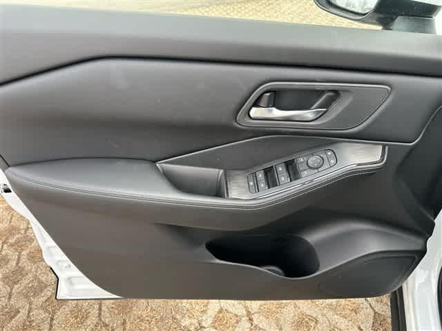 new 2025 Nissan Rogue car, priced at $34,188