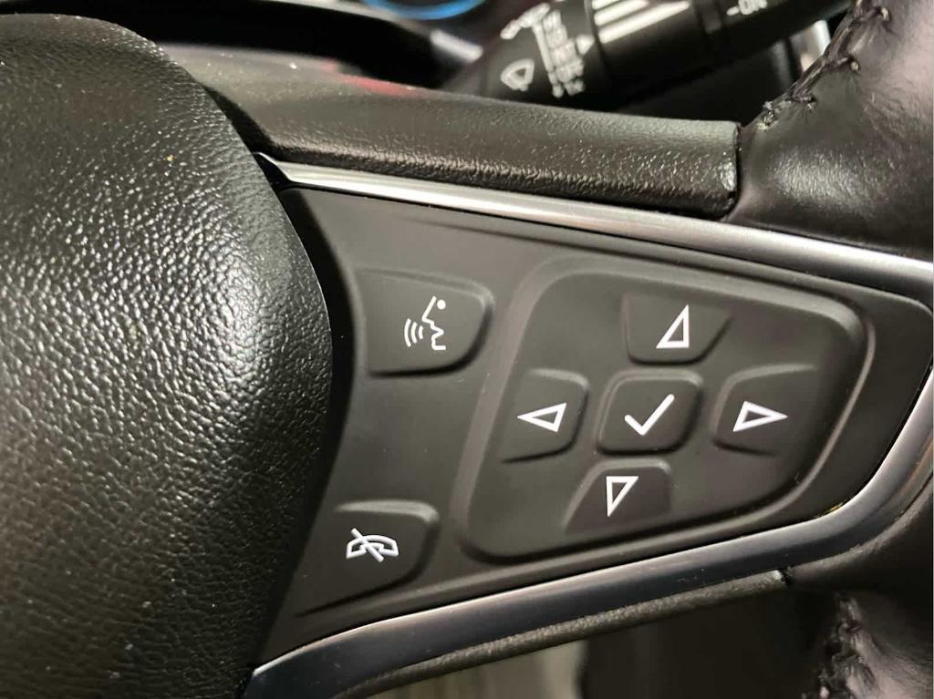 used 2022 Chevrolet Equinox car, priced at $24,250