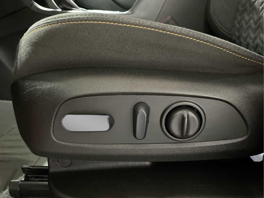 used 2022 Chevrolet Equinox car, priced at $24,250