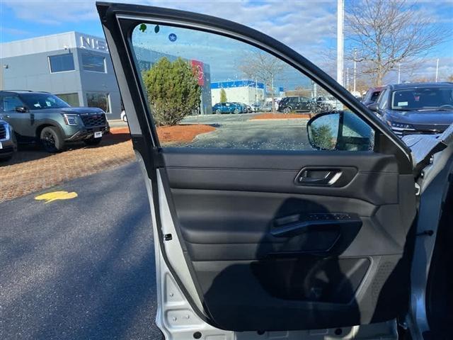 new 2025 Nissan Pathfinder car, priced at $38,129