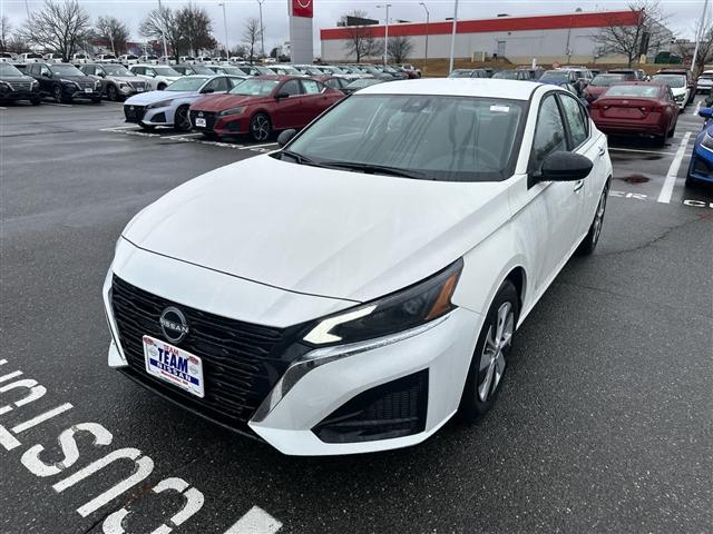 new 2025 Nissan Altima car, priced at $27,500