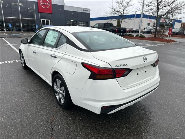 new 2025 Nissan Altima car, priced at $27,500