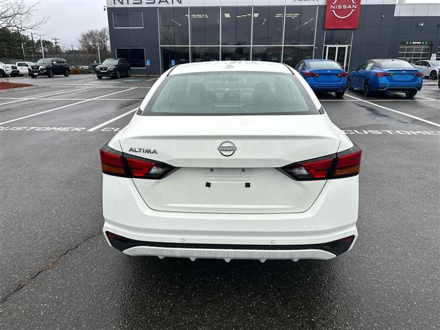 new 2025 Nissan Altima car, priced at $27,500