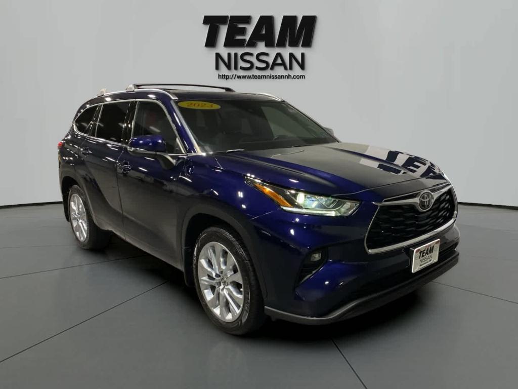 used 2023 Toyota Highlander car, priced at $37,694
