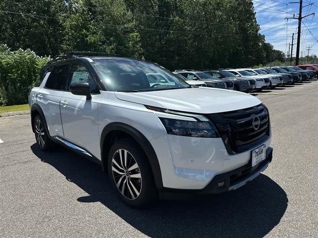 new 2025 Nissan Pathfinder car, priced at $52,468