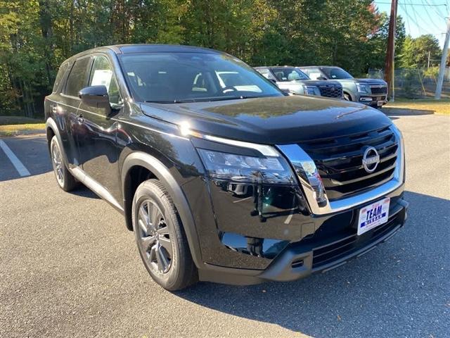 new 2025 Nissan Pathfinder car, priced at $32,642