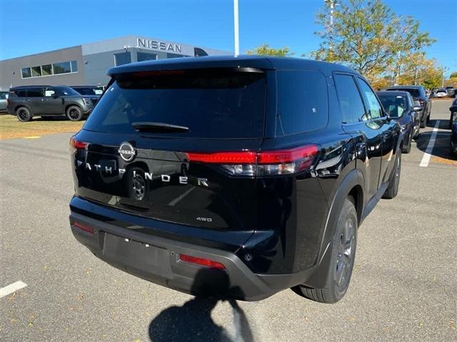 new 2025 Nissan Pathfinder car, priced at $32,642