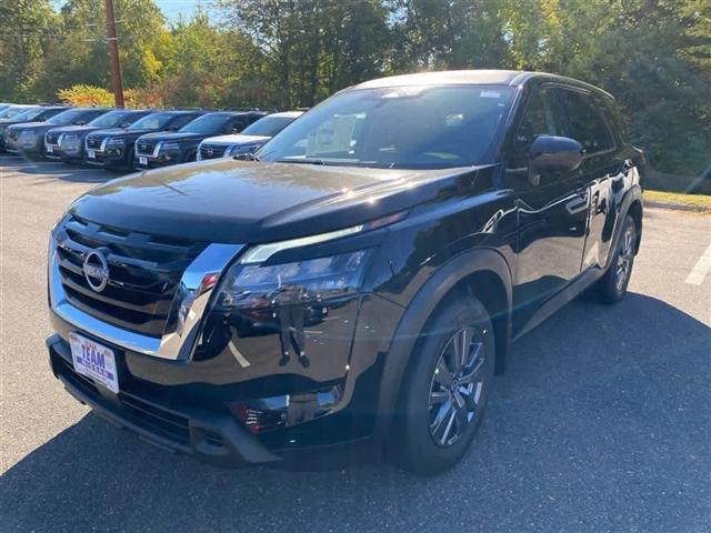 new 2025 Nissan Pathfinder car, priced at $32,642