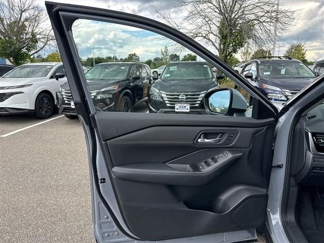 new 2025 Nissan Rogue car, priced at $39,406