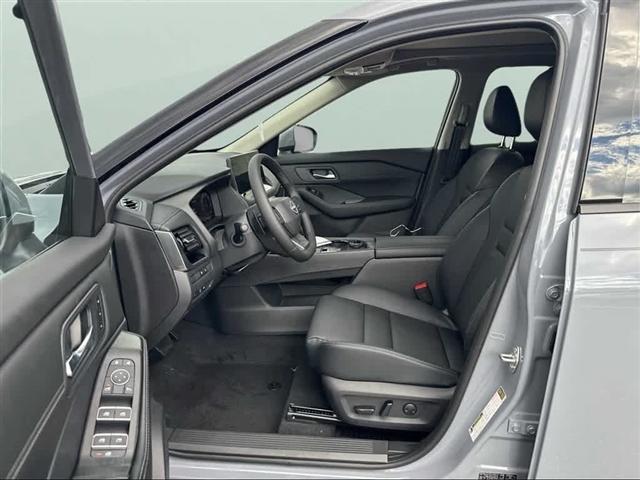 new 2025 Nissan Rogue car, priced at $38,406