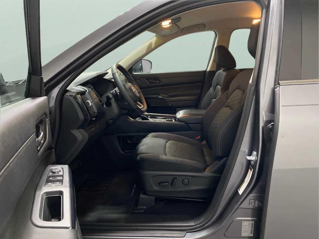 used 2023 Nissan Pathfinder car, priced at $31,490