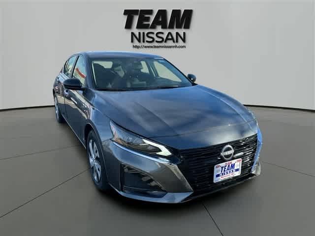 new 2025 Nissan Altima car, priced at $25,450