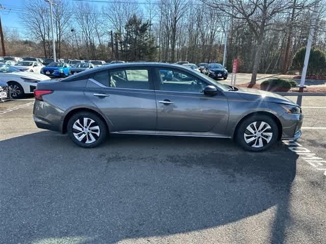 new 2025 Nissan Altima car, priced at $25,450