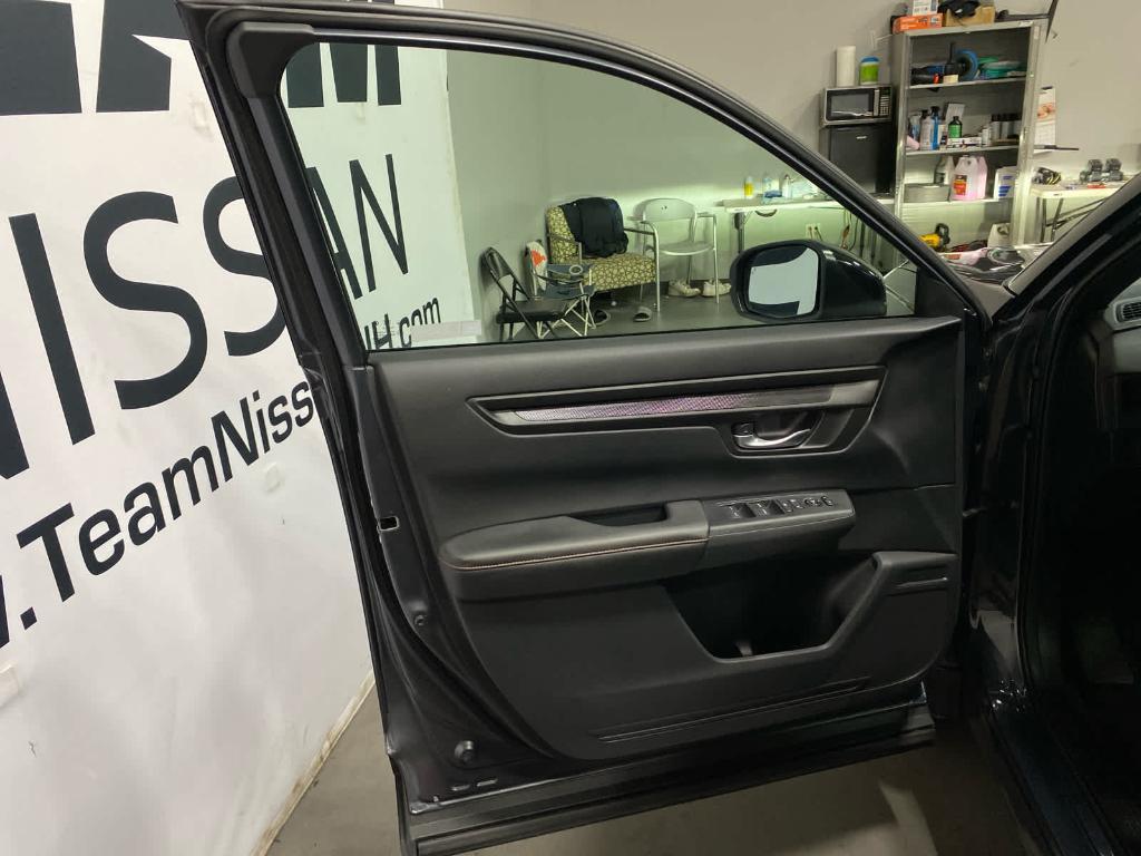 used 2024 Honda CR-V Hybrid car, priced at $35,564
