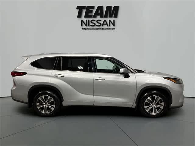 used 2021 Toyota Highlander car, priced at $26,671