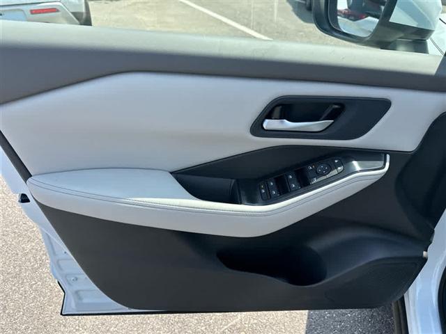 new 2025 Nissan Rogue car, priced at $32,143
