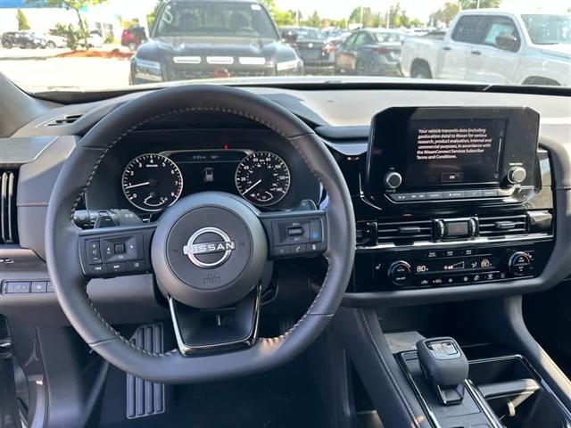 new 2025 Nissan Pathfinder car, priced at $45,260