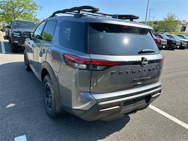 new 2025 Nissan Pathfinder car, priced at $45,260