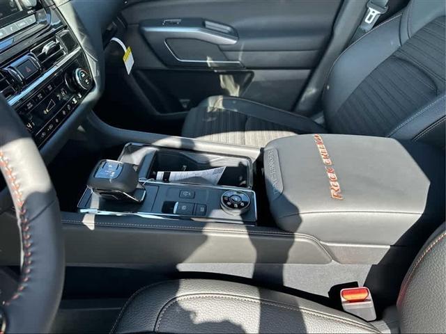 new 2025 Nissan Pathfinder car, priced at $45,260