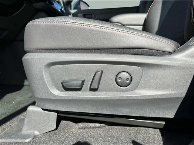 new 2025 Nissan Pathfinder car, priced at $45,260