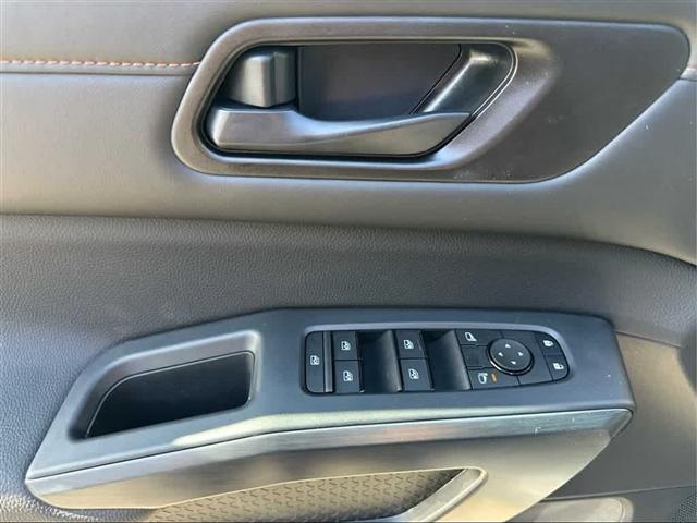 new 2025 Nissan Pathfinder car, priced at $45,260