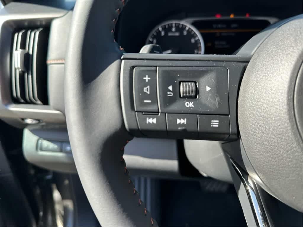 new 2025 Nissan Pathfinder car, priced at $45,260