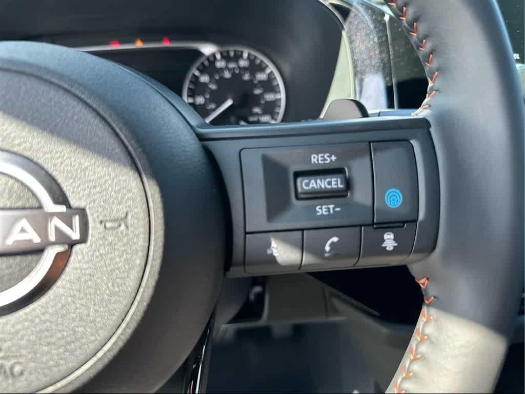 new 2025 Nissan Pathfinder car, priced at $45,260