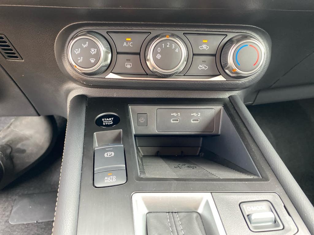 new 2025 Nissan Kicks car, priced at $26,837