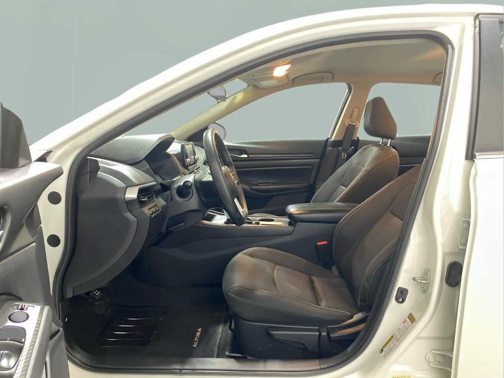 used 2022 Nissan Altima car