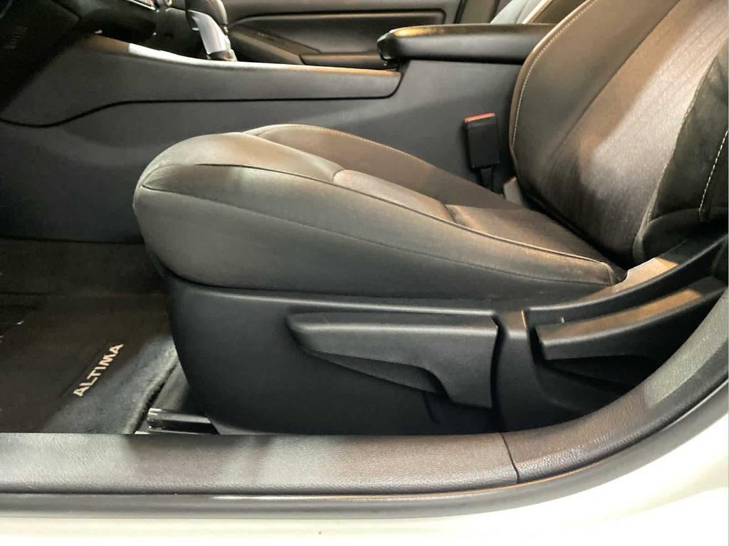 used 2022 Nissan Altima car