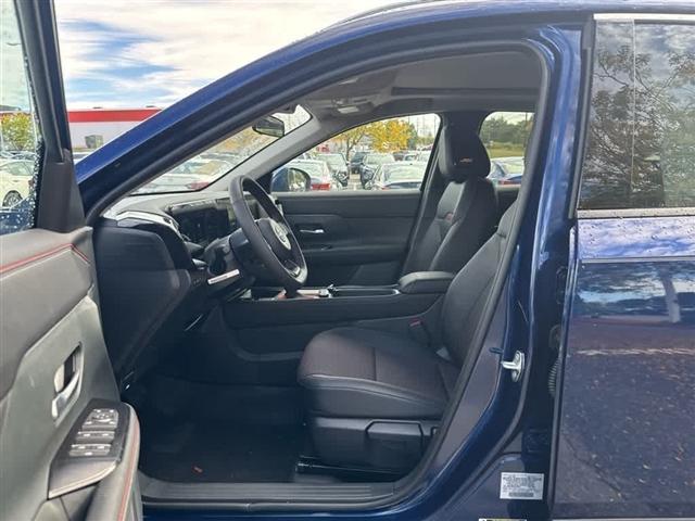new 2025 Nissan Kicks car, priced at $28,591