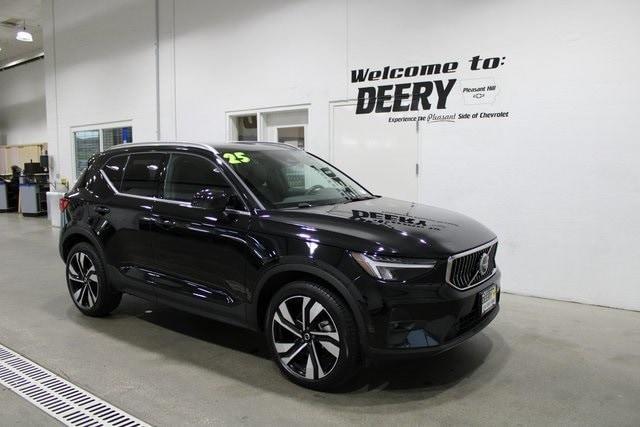 used 2025 Volvo XC40 car, priced at $34,382