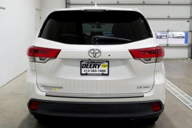 used 2019 Toyota Highlander car, priced at $23,317
