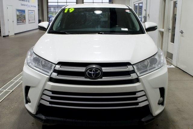 used 2019 Toyota Highlander car, priced at $23,317